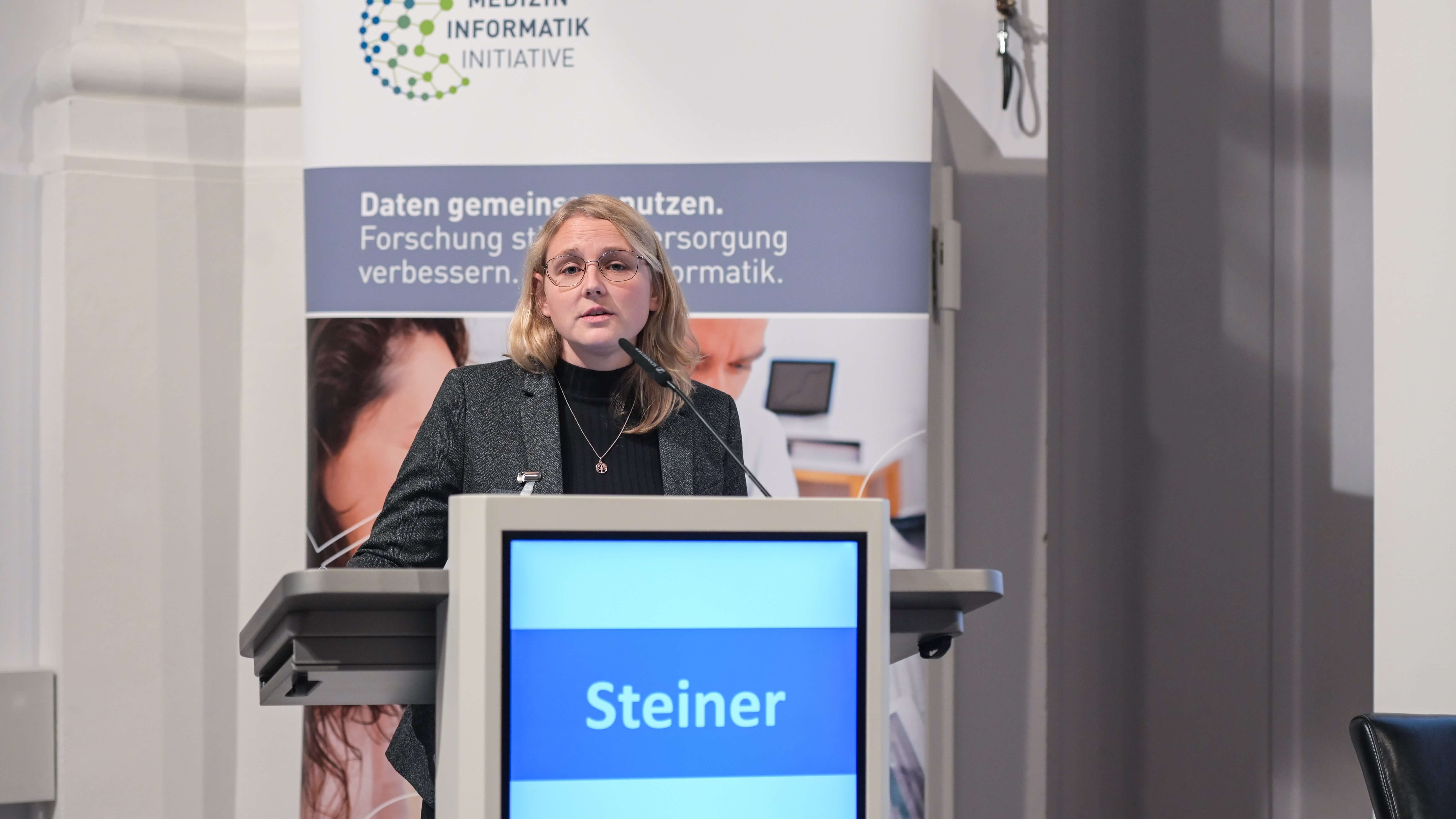 ​ Dr. Bianca Steiner beim MII-Symposium 2023. Bildquelle: TMF e.V./Volkmar Otto